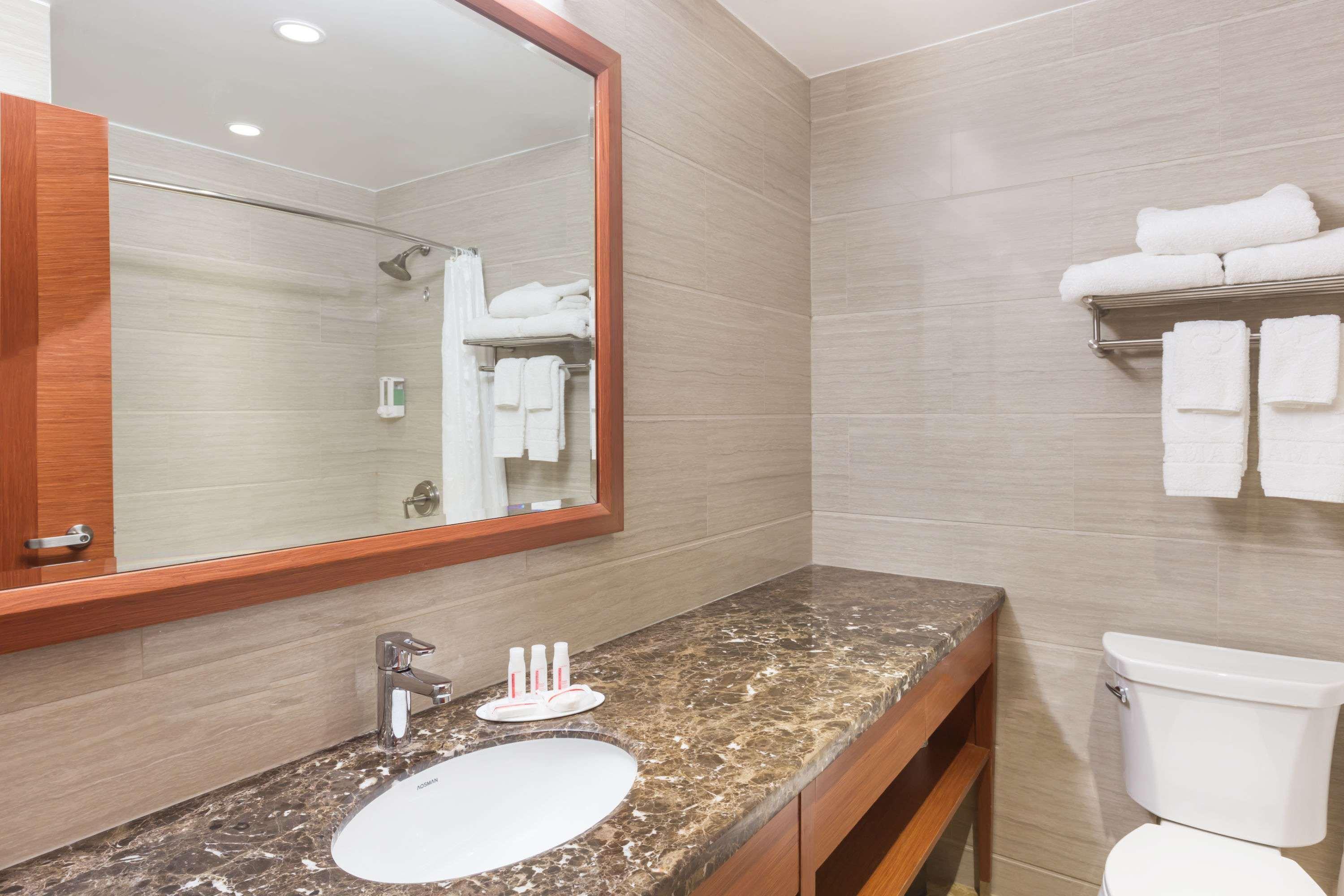 Ramada By Wyndham Flushing Queens New York Extérieur photo